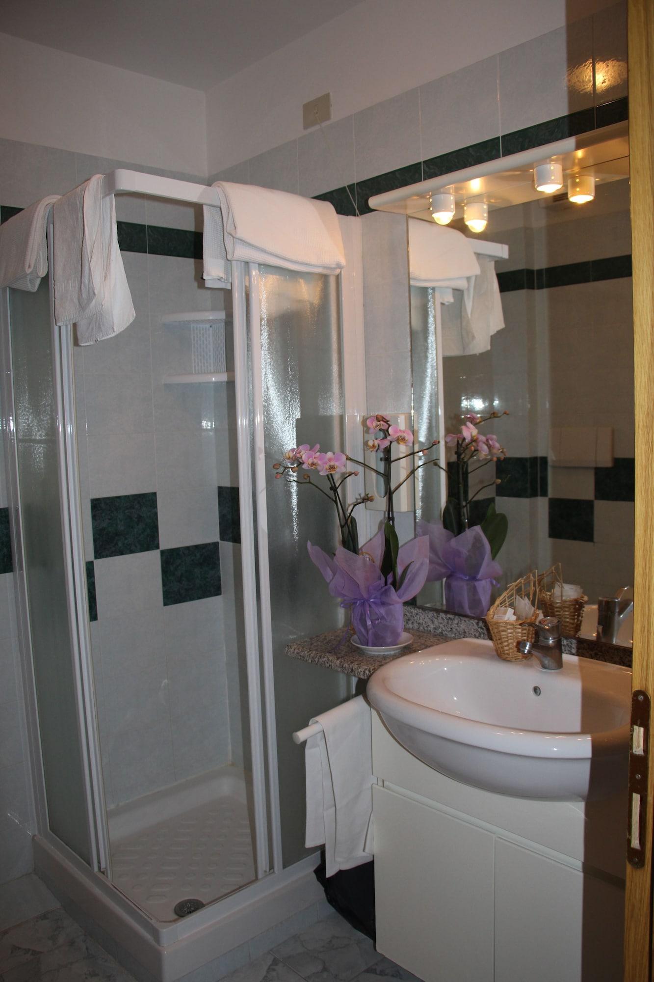 Hotel Orso Bianco เปสกัสเซโรลี ภายนอก รูปภาพ